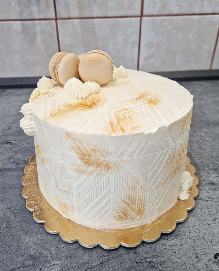 glutenmentes-vanilia-eper-torta